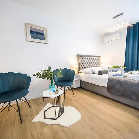 Apartment Rc *